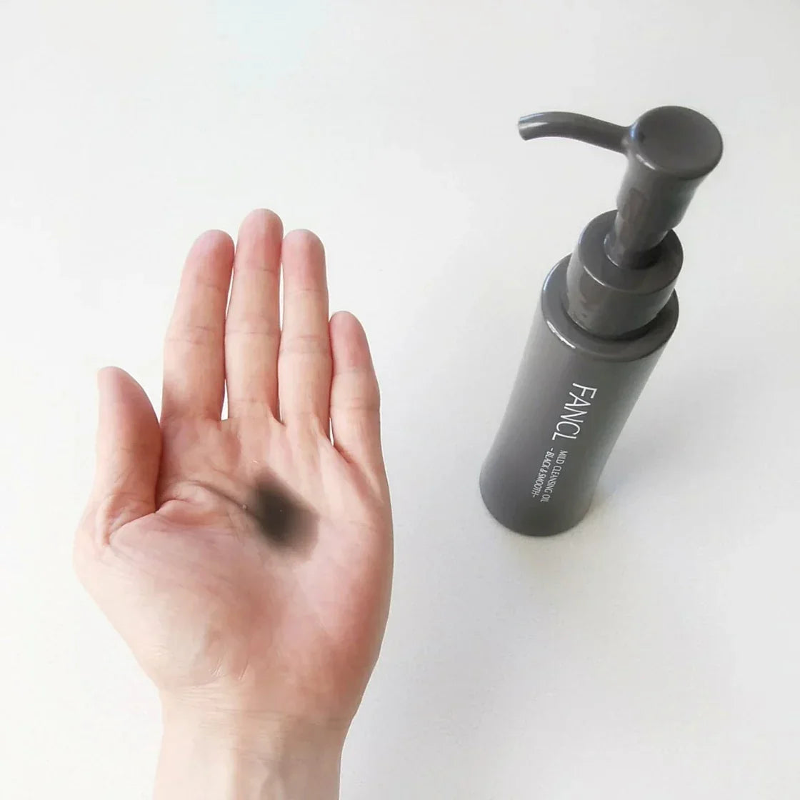 FANCL - Mild Pore Cleansing Oil Black & Smooth - 120ml